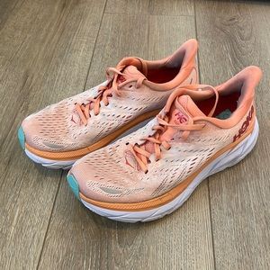 Hoka Clifton 8
